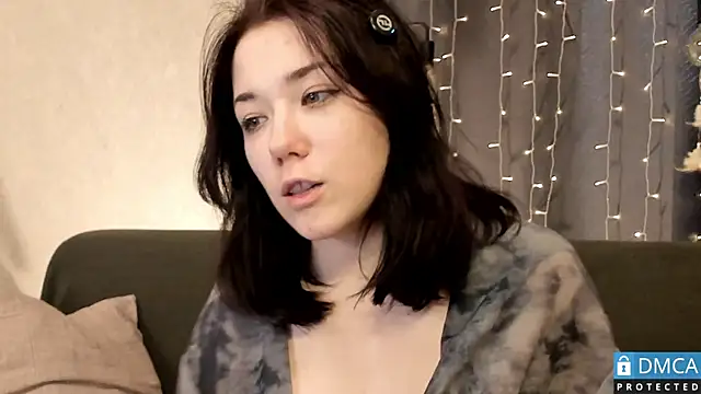 Kelly foox online show from April 18, 2026, 11:12 am