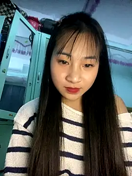 Snapshot of banlinh004 chatting on December 15, 2025, 1:50 pm banlinh004 online show from December 15, 2025, 1:50 pm
