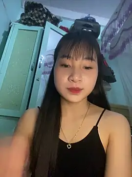 Snapshot of banlinh004 chatting on March 22, 2026, 2:29 pm banlinh004 online show from March 22, 2026, 2:29 pm