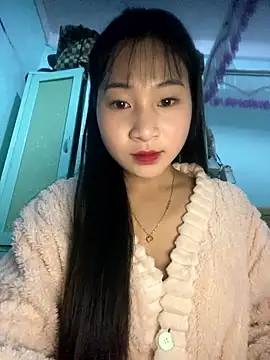 Snapshot of banlinh004 chatting on January 9, 2026, 6:31 am banlinh004 online show from January 9, 2026, 6:31 am