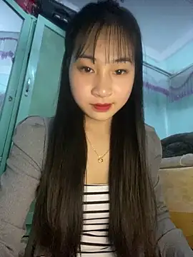 Snapshot of banlinh004 chatting on December 22, 2025, 4:07 pm banlinh004 online show from December 22, 2025, 4:07 pm