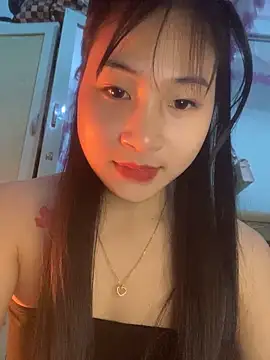 Snapshot of banlinh004 chatting on January 6, 2026, 3:49 pm banlinh004 online show from January 6, 2026, 3:49 pm