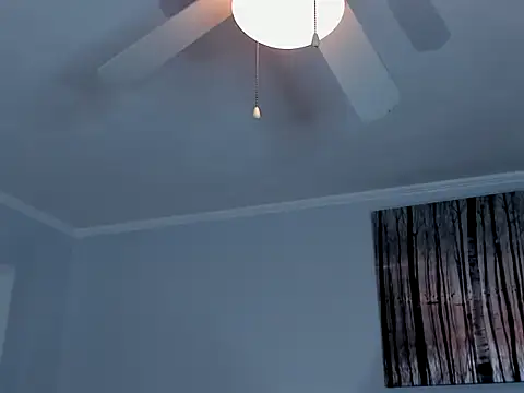 samantha-beckham online show from November 21, 2025, 4:39 pm