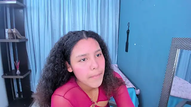 Snapshot of AriaVega chatting on October 8, 2025, 12:39 pm AriaVega online show from October 8, 2025, 12:39 pm