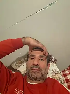 hakannazli online show from November 4, 2025, 3:38 pm