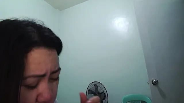 TeaseNPlease 13 online show from December 17, 2025, 9:42 pm