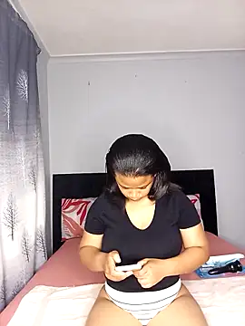 Sultrytits6 online show from November 11, 2025, 11:42 pm