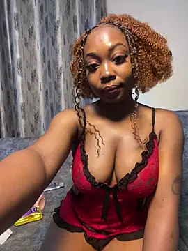 Snapshot of cocoluvx chatting on February 4, 2026, 2:39 am cocoluvx online show from February 4, 2026, 2:39 am