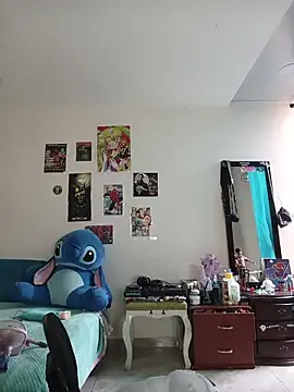 caramel doll   online show from November 13, 2025, 7:51 pm