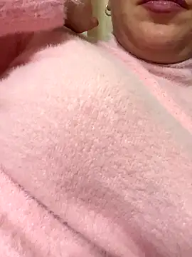 Snapshot of Daiana_Andra chatting on October 20, 2025, 8:09 pm Daiana Andra online show from October 20, 2025, 8:09 pm