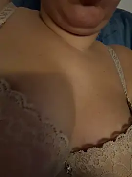 Snapshot of Daiana_Andra chatting on December 22, 2025, 10:21 pm Daiana Andra online show from December 22, 2025, 10:21 pm