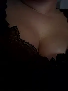 Snapshot of Daiana_Andra chatting on January 7, 2026, 10:04 pm Daiana Andra online show from January 7, 2026, 10:04 pm