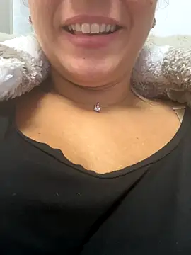 Snapshot of Daiana_Andra chatting on October 19, 2025, 12:41 pm Daiana Andra online show from October 19, 2025, 12:41 pm