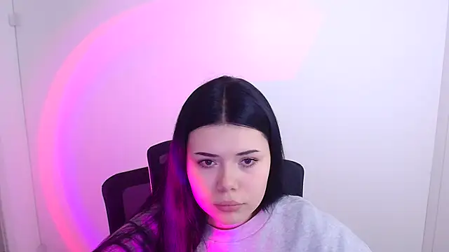 Snapshot of Mona_Esty chatting on October 9, 2025, 5:24 pm Mona Esty online show from October 9, 2025, 5:24 pm