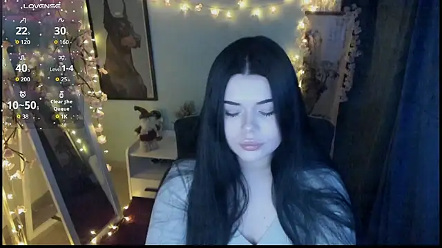 Mona Esty online show from February 4, 2026, 8:53 am