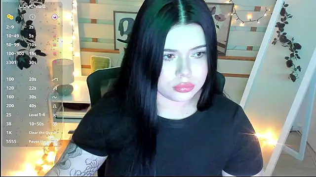 Mona Esty online show from March 2, 2026, 9:55 pm