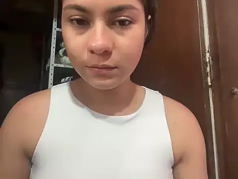 Snapshot of camilita1820 chatting on October 12, 2025, 4:41 pm camilita1820 online show from October 12, 2025, 4:41 pm