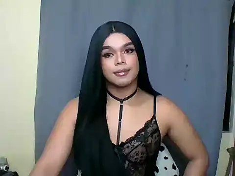 Snapshot of TarahFox chatting on November 10, 2025, 5:51 pm TarahFox online show from November 10, 2025, 5:51 pm