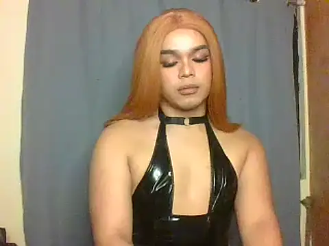 Snapshot of TarahFox chatting on October 24, 2025, 5:34 pm TarahFox online show from October 24, 2025, 5:34 pm