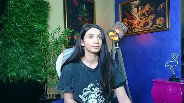 nicolepalmer online show from November 3, 2025, 1:58 pm