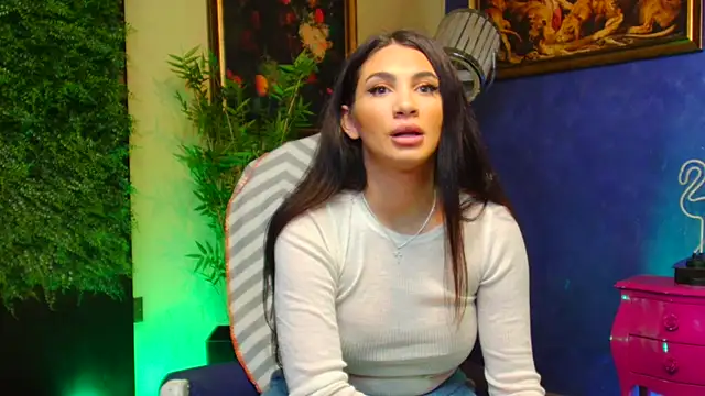 nicolepalmer online show from October 3, 2025, 5:25 pm