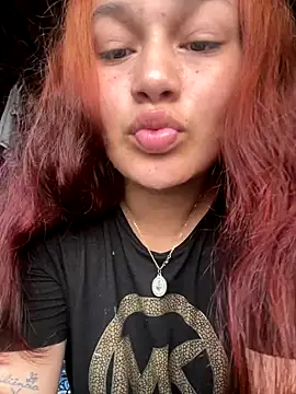 Snapshot of Juanitaisabel chatting on October 3, 2025, 1:45 pm Juanitaisabel online show from October 3, 2025, 1:45 pm