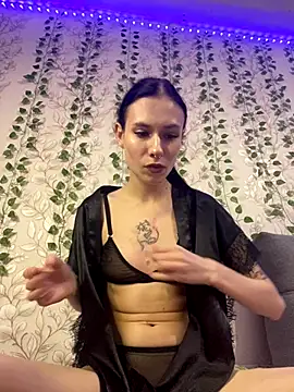 Snapshot of Kisa-Lisa_ chatting on November 3, 2025, 3:59 pm Kisa-Lisa online show from November 3, 2025, 3:59 pm