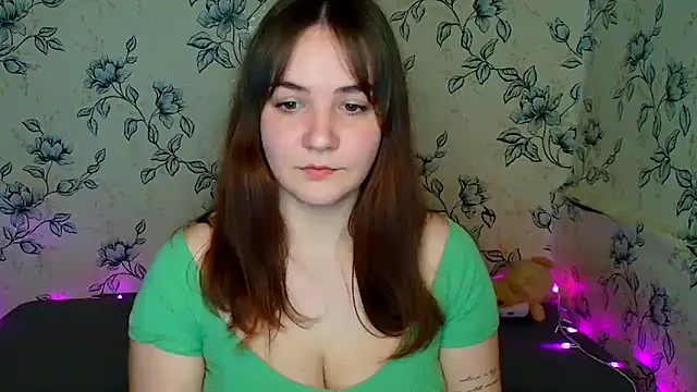 OliviaMontgommery online show from April 25, 2026, 1:52 pm