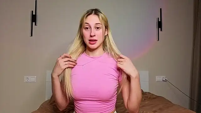 Snapshot of foxy_vivi chatting on November 2, 2025, 4:01 pm foxy vivi online show from November 2, 2025, 4:01 pm