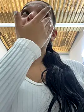 Snapshot of catalina_garciaa chatting on November 30, 2025, 1:34 pm catalina garciaa online show from November 30, 2025, 1:34 pm