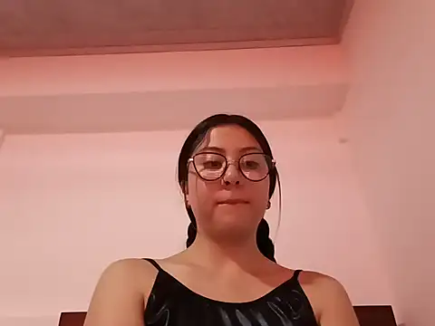 lil mila online show from October 22, 2025, 8:30 pm