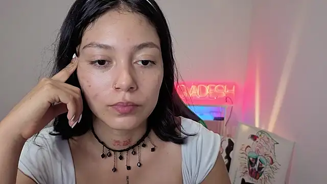 Qadeshoficial online show from February 21, 2026, 8:33 pm