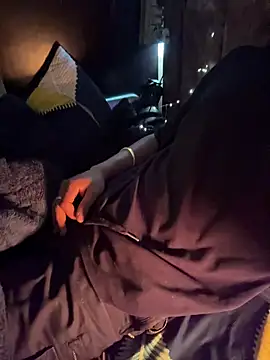 Ujjwallkumar0069 online show from February 18, 2026, 5:16 am