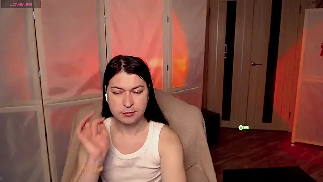 Snapshot of micromouse_mo chatting on March 13, 2025, 2:27 am micromouse mo online show from March 13, 2025, 2:27 am