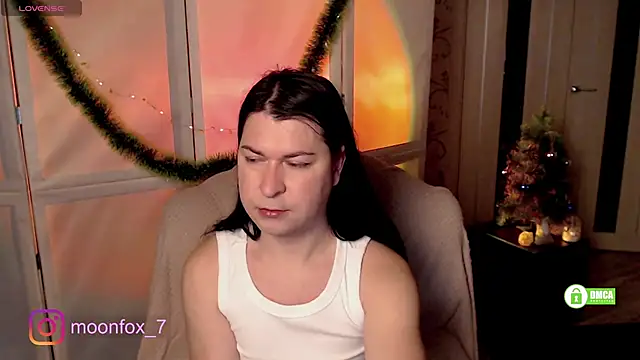 Snapshot of micromouse_mo chatting on January 2, 2025, 7:40 pm micromouse mo online show from January 2, 2025, 7:40 pm