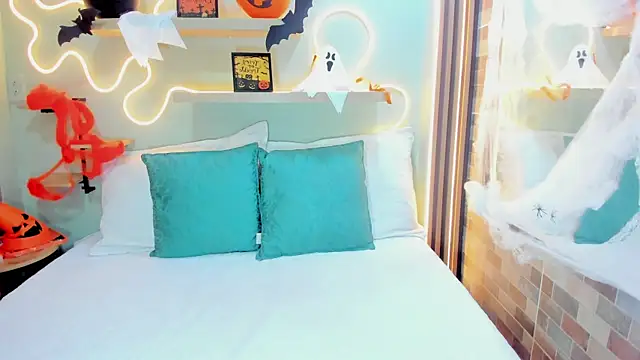 Anie Rous online show from October 26, 2025, 3:23 pm