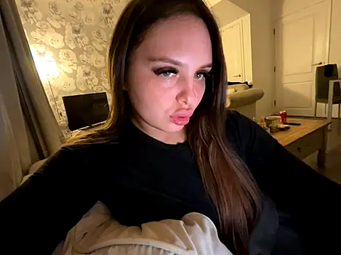 Snapshot of EllaStarrxxx chatting on November 4, 2025, 12:03 am EllaStarrxxx online show from November 4, 2025, 12:03 am