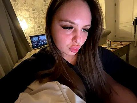 Snapshot of EllaStarrxxx chatting on October 28, 2025, 11:14 pm EllaStarrxxx online show from October 28, 2025, 11:14 pm