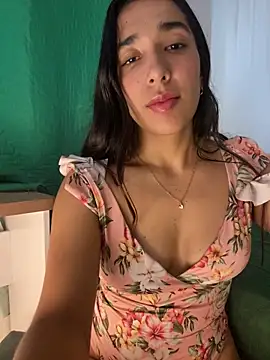 Snapshot of SabrinaEvanss_ chatting on March 11, 2026, 6:35 pm SabrinaEvanss online show from March 11, 2026, 6:35 pm