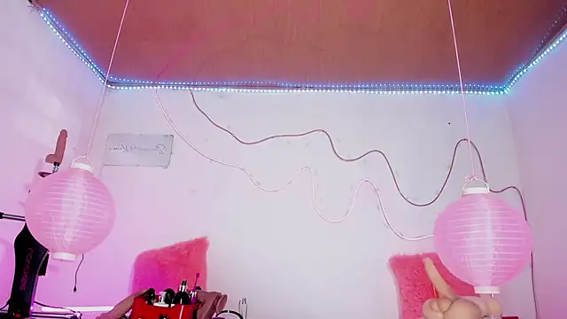 Snapshot of shannon_kinne_ chatting on December 17, 2025, 1:38 pm shannon kinne online show from December 17, 2025, 1:38 pm