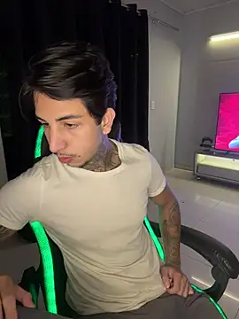 RealGdiass online show from October 29, 2025, 12:09 am