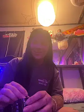 Snapshot of Jynx420friendly chatting on June 7, 2026, 12:05 am Jynx420friendly online show from June 7, 2026, 12:05 am
