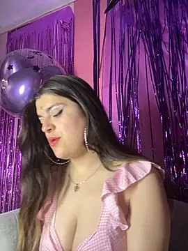 Snapshot of NatashasBoobs chatting on October 17, 2025, 5:04 pm NatashasBoobs online show from October 17, 2025, 5:04 pm