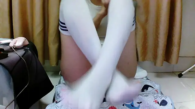 Minatasuka online show from November 3, 2025, 9:02 am