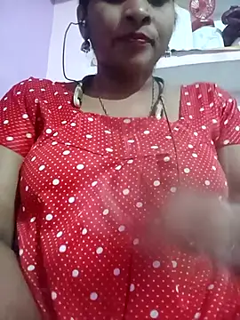 Priyanka hot54 online show from November 5, 2025, 4:54 pm