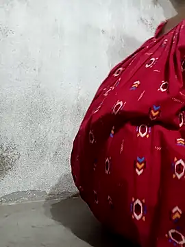 Hotty-romi3 online show from October 26, 2025, 2:28 pm