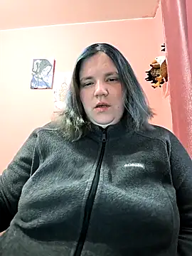  alexandra ray  online show from April 29, 2026, 9:46 am