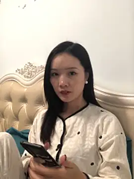 Mile-m online show from November 15, 2025, 1:59 pm