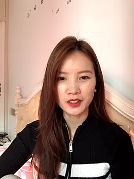 Snapshot of Mile-m chatting on January 12, 2026, 7:26 am Mile-m online show from January 12, 2026, 7:26 am