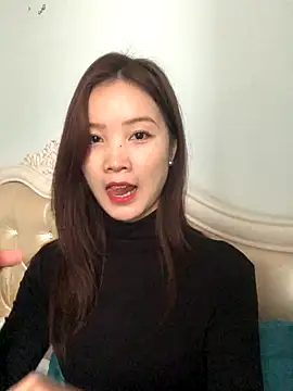 Snapshot of Mile-m chatting on December 19, 2025, 6:05 am Mile-m online show from December 19, 2025, 6:05 am